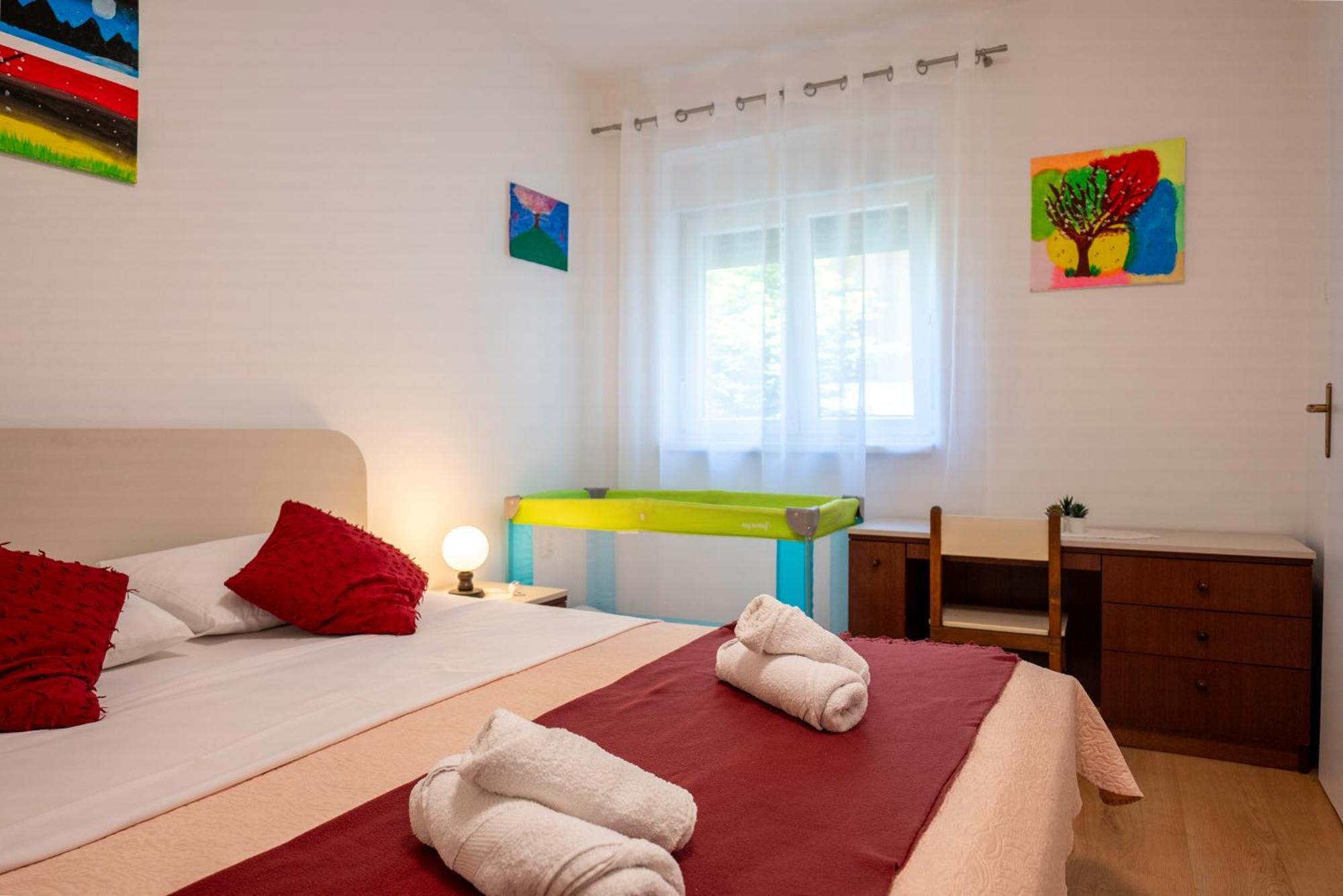 Apartman Arija *